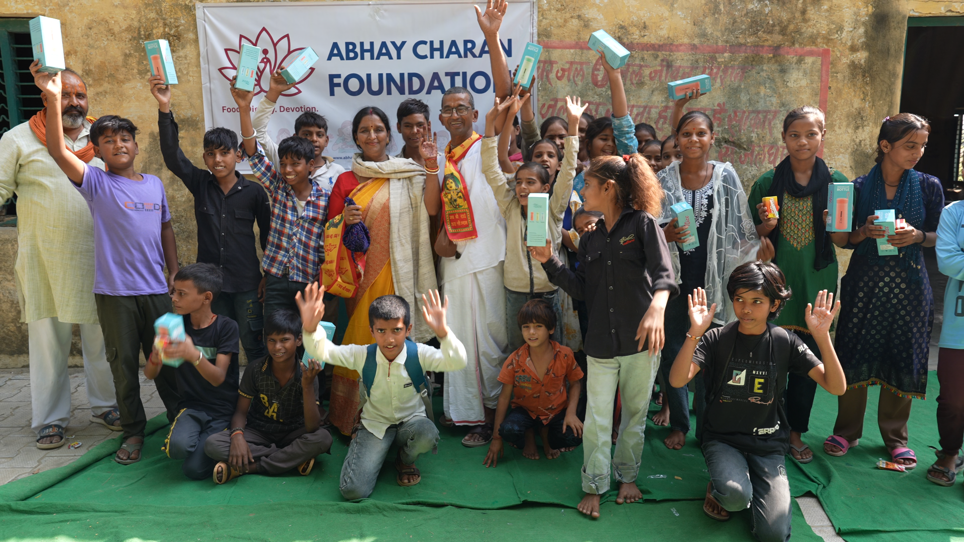 Group photo of beneficiaries